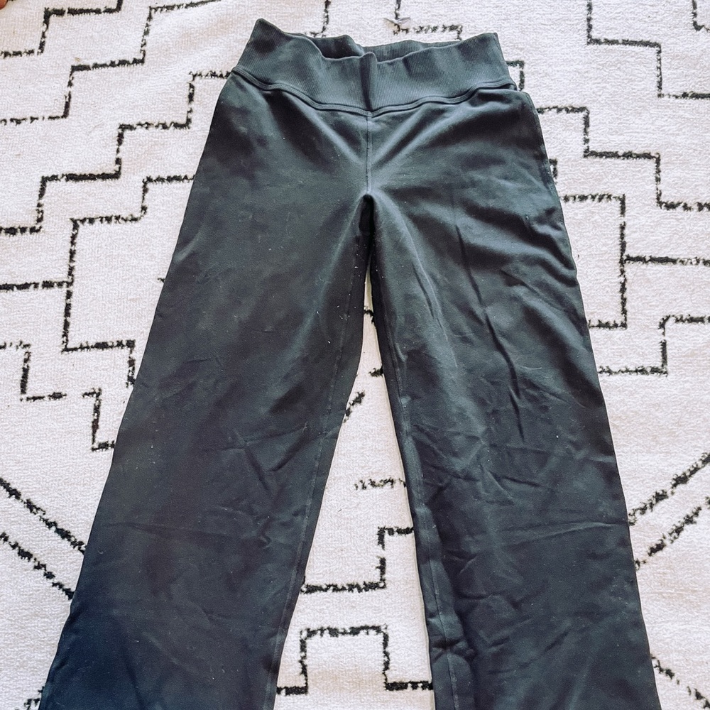 Lululemon wide leg pants